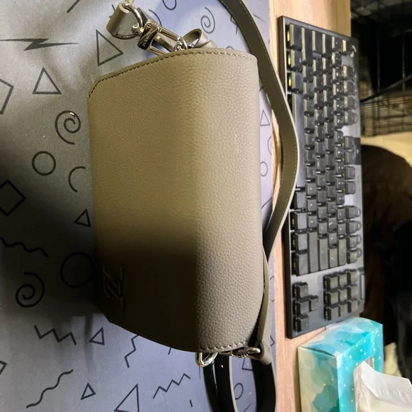 Louis Vuitton Fastline Wearable Wallet